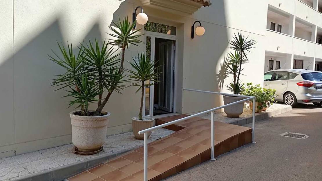 Sale - Apartment - Orihuela - Villamartin
