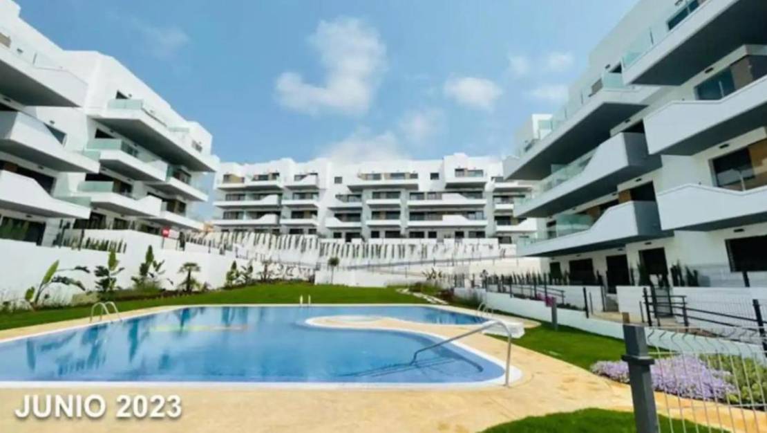 Sale - Apartment - Orihuela - Villamartin