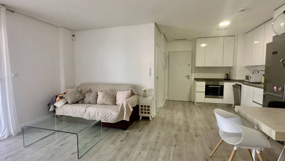 Sale - Apartment - Orihuela - Villamartin
