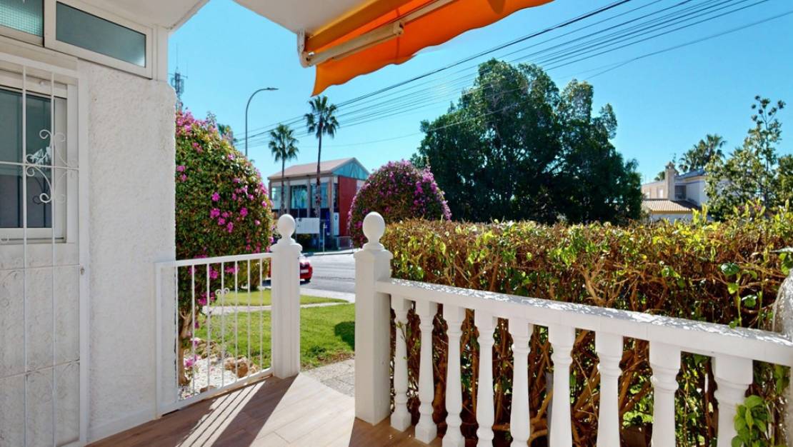 Sale - Apartment - Orihuela - Villamartin