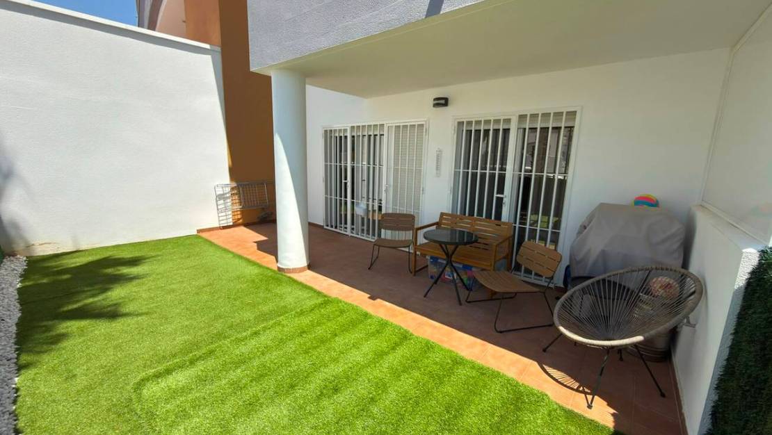 Sale - Apartment - Orihuela - Villamartin