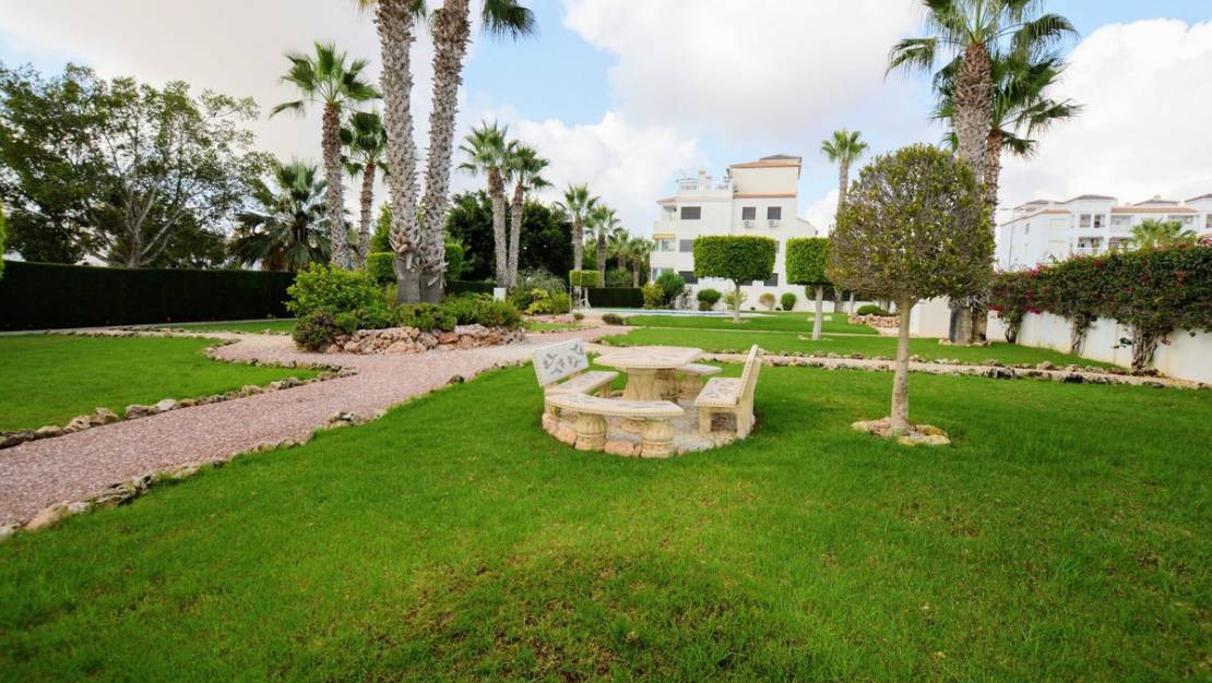 Sale - Apartment - Orihuela - Villamartin