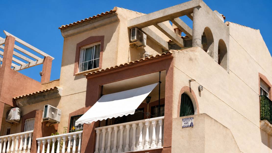 Sale - Apartment - Orihuela - Villamartin