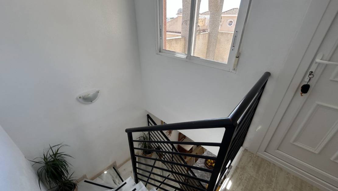 Sale - Apartment - Orihuela - Villamartin