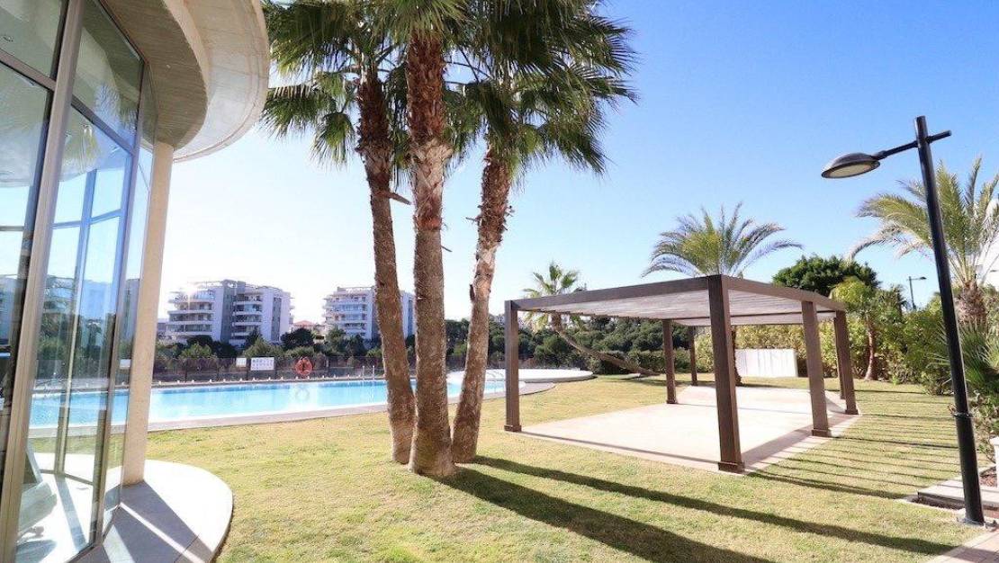 Sale - Apartment - Orihuela - Villamartin