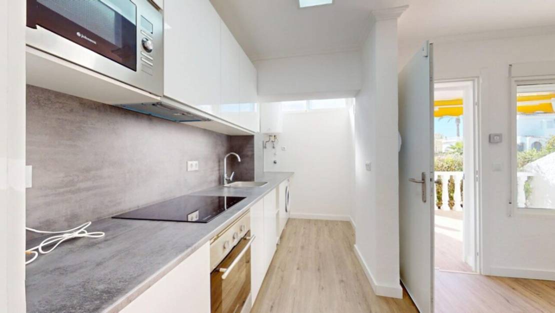 Sale - Apartment - Orihuela - Villamartin