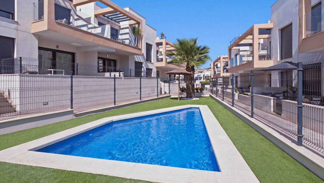Sale - Apartment - Orihuela - Villamartin