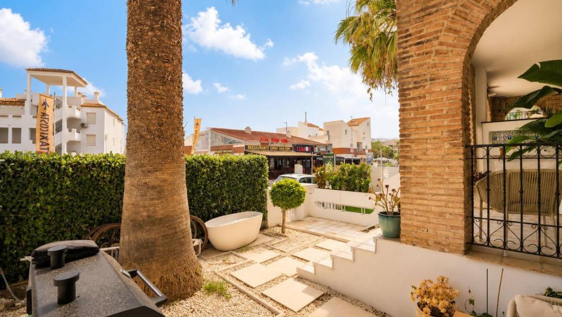 Sale - Apartment - Orihuela - Villamartin