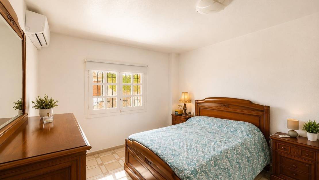 Sale - Apartment - Orihuela - Villamartin