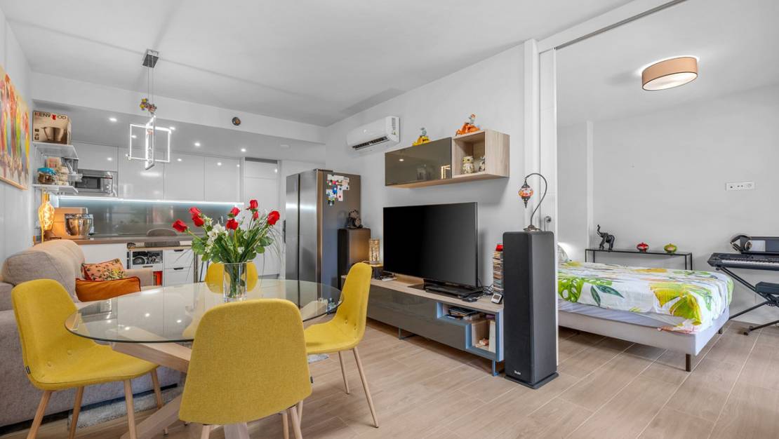 Sale - Apartment - Orihuela - Villamartin