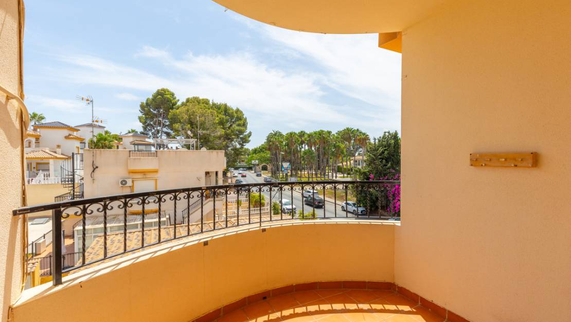 Sale - Apartment - Orihuela - Villamartin