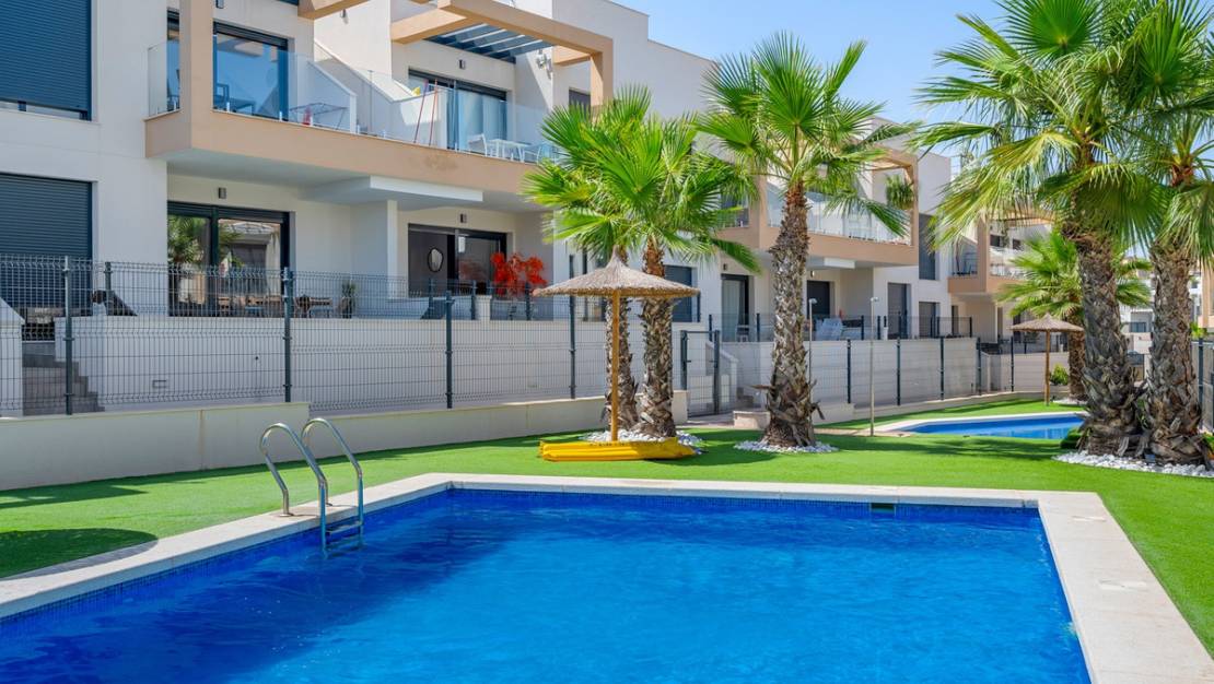 Sale - Apartment - Orihuela - Villamartin