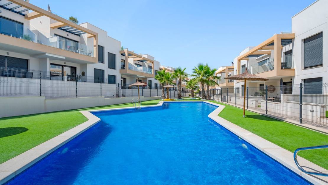 Sale - Apartment - Orihuela - Villamartin