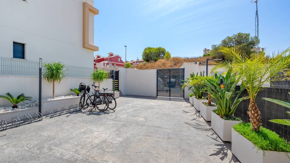 Sale - Apartment - Orihuela - Villamartin