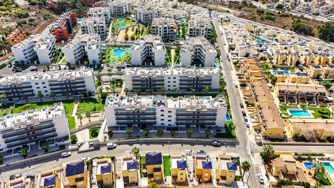 Sale - Apartment - Orihuela - Villamartin