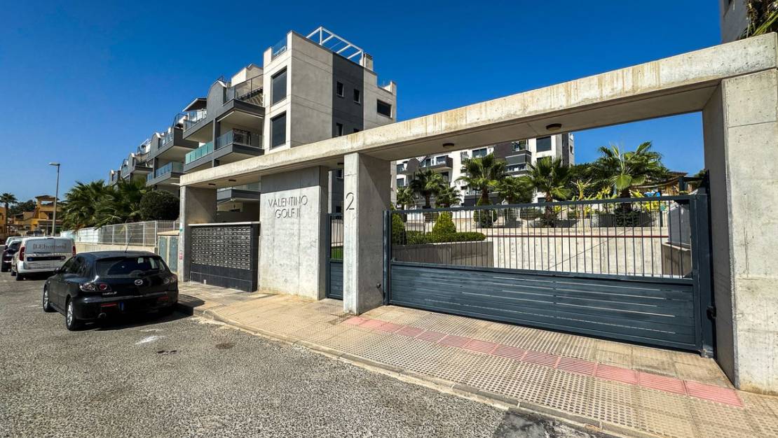 Sale - Apartment - Orihuela - Villamartin