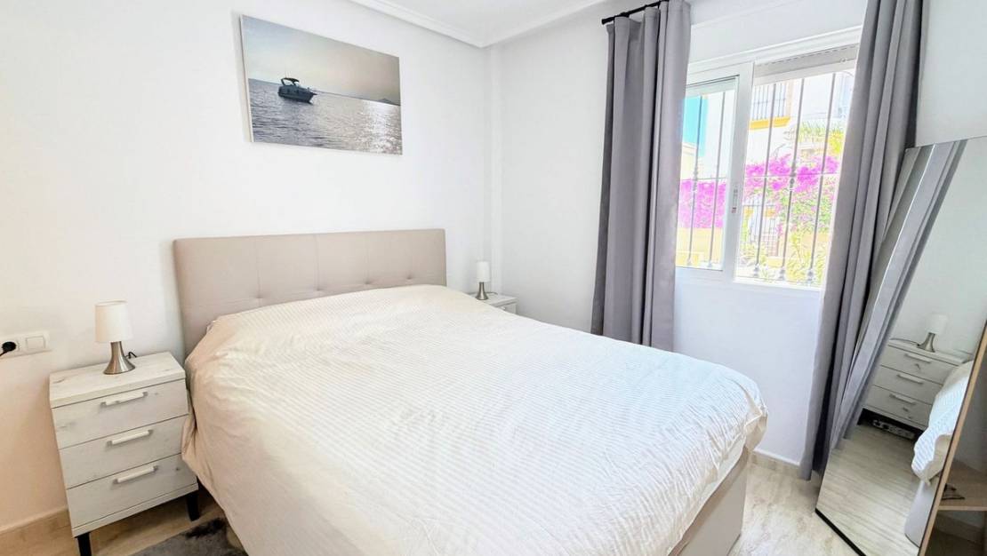 Sale - Apartment - Orihuela - Villamartin