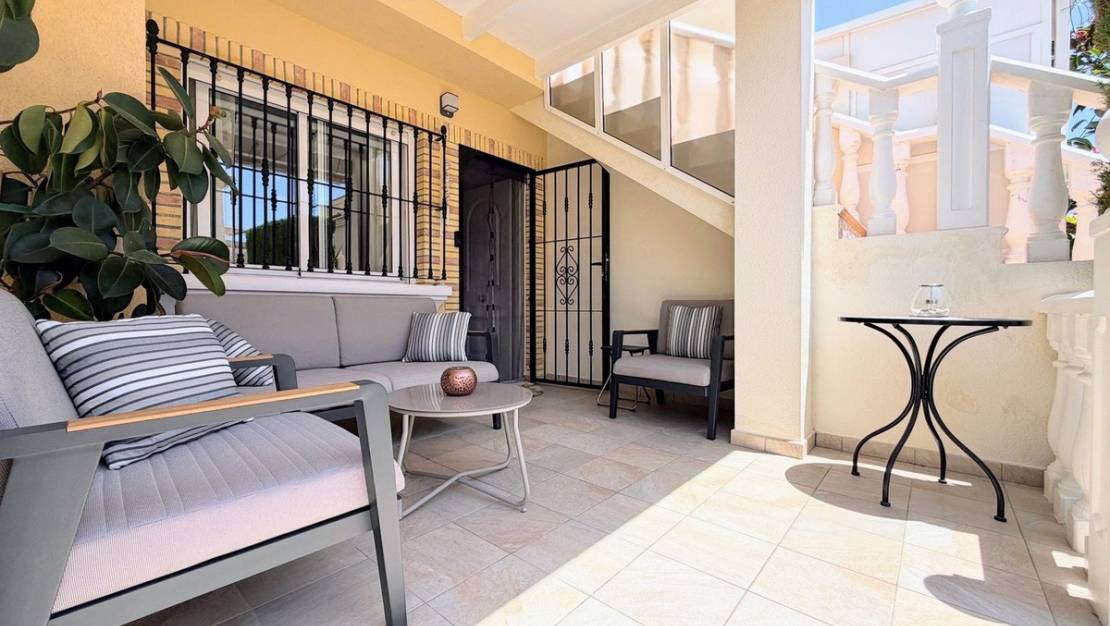 Sale - Apartment - Orihuela - Villamartin