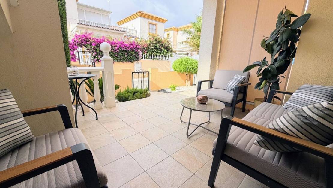Sale - Apartment - Orihuela - Villamartin
