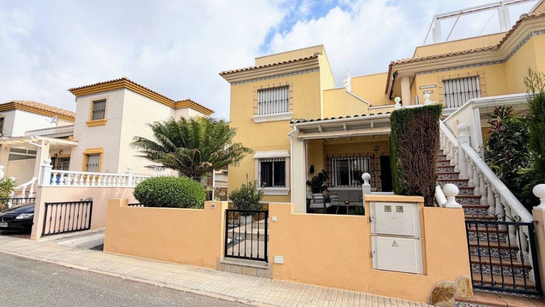 Sale - Apartment - Orihuela - Villamartin