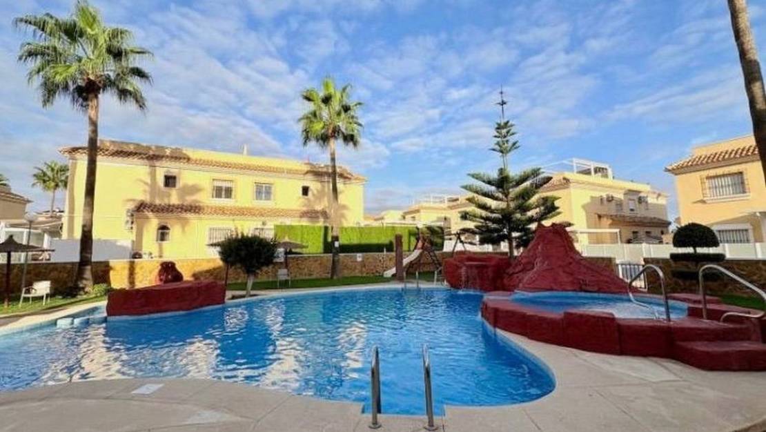 Sale - Apartment - Orihuela - Villamartin