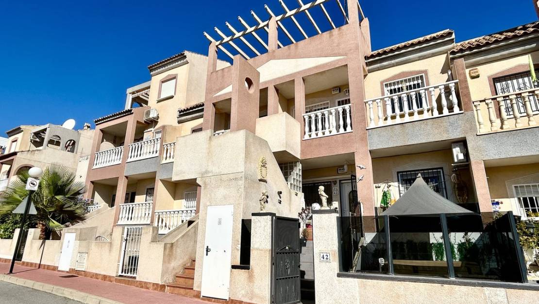 Sale - Apartment - Orihuela - Villamartin
