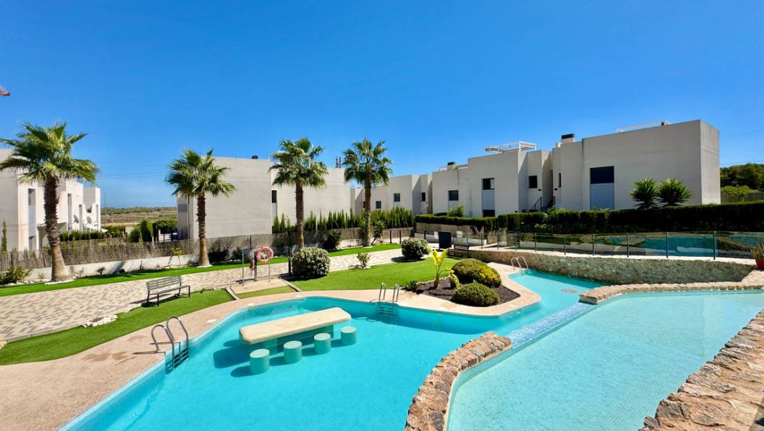 Sale - Apartment - Orihuela - Villamartin