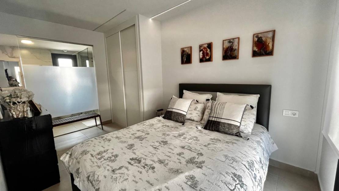 Sale - Apartment - Orihuela - Villamartin