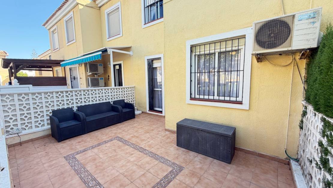 Sale - Apartment - Orihuela - Villamartin