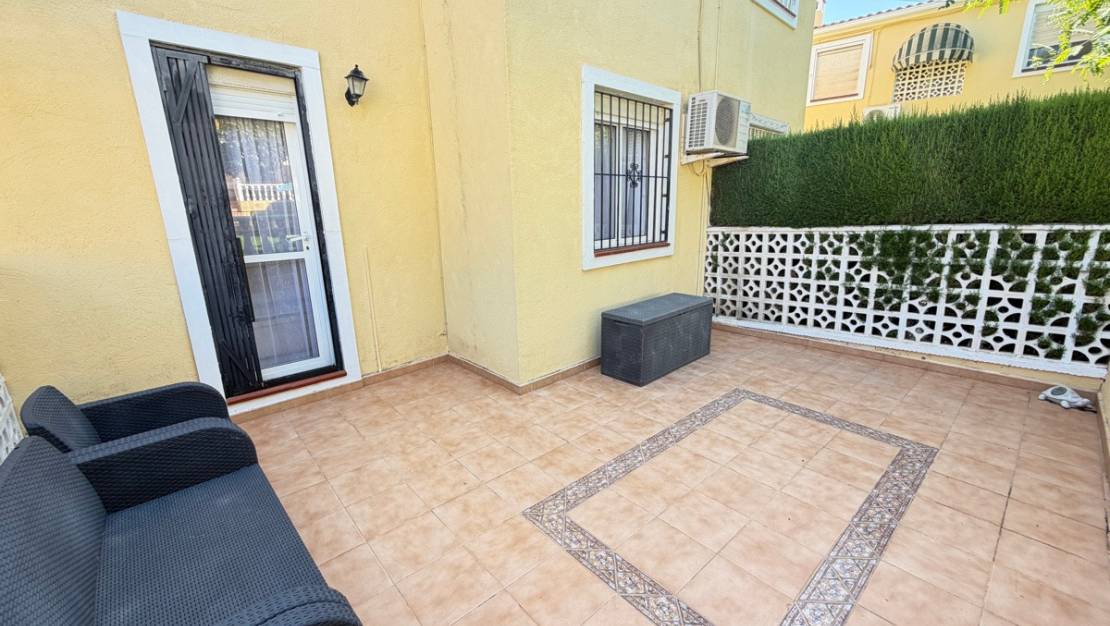 Sale - Apartment - Orihuela - Villamartin