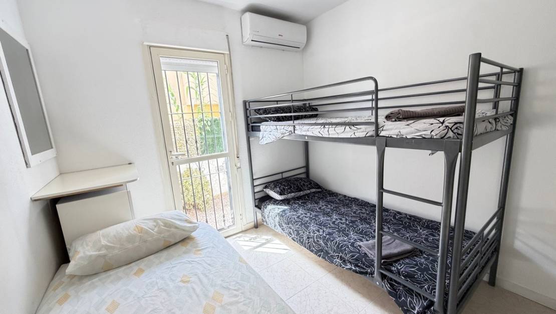 Sale - Apartment - Orihuela - Villamartin