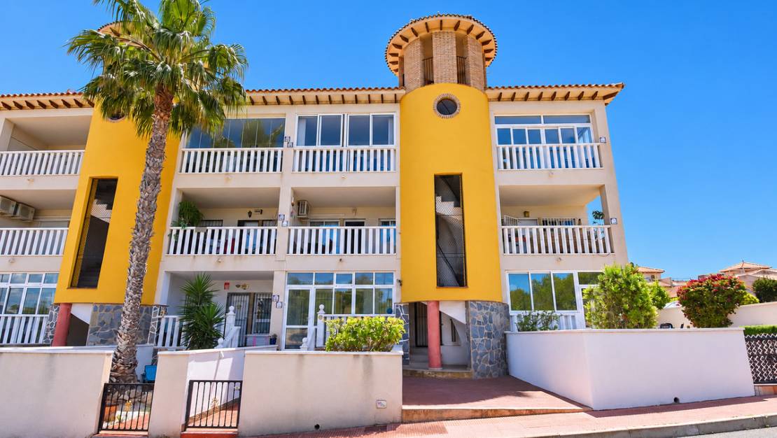 Sale - Apartment - Orihuela - Villamartin