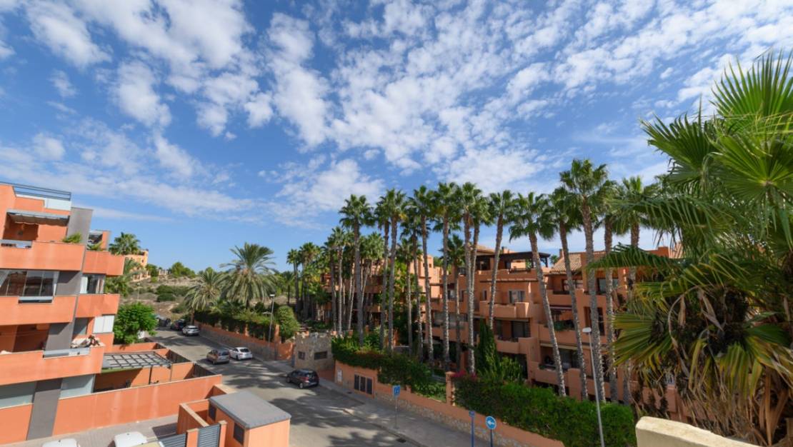 Sale - Apartment - Orihuela - Villamartin