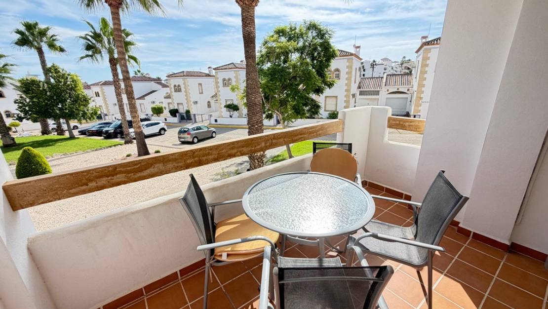 Sale - Apartment - Orihuela - Villamartin