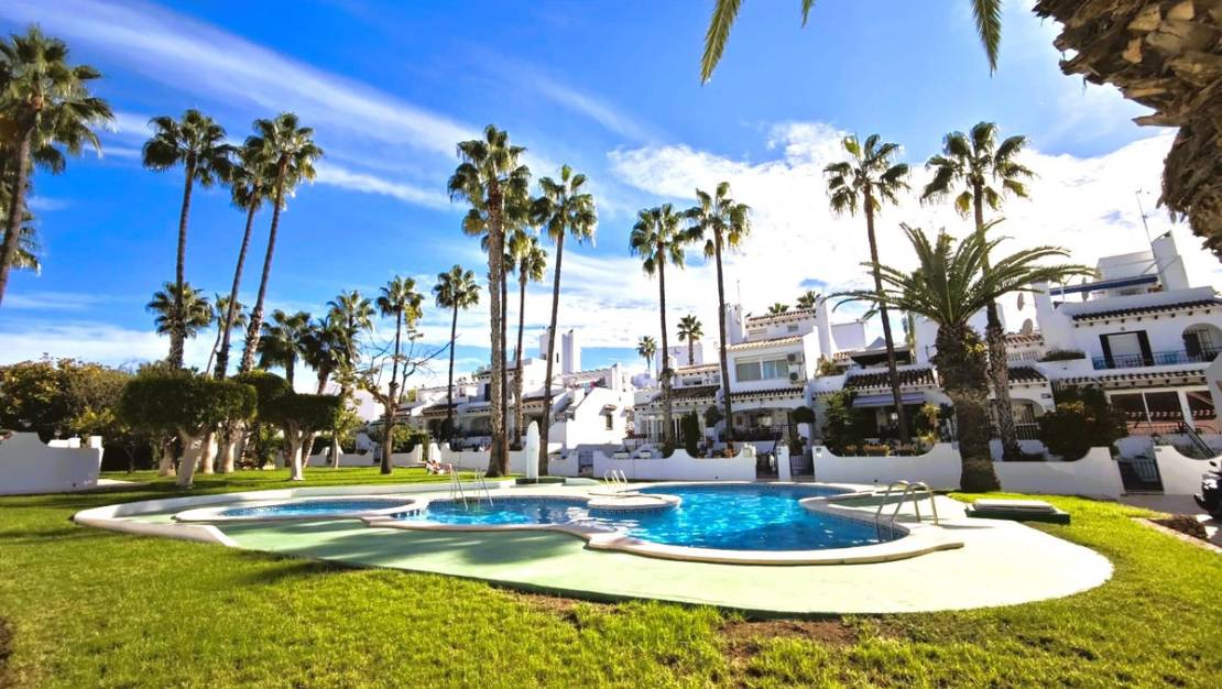 Sale - Apartment - Orihuela - Villamartin