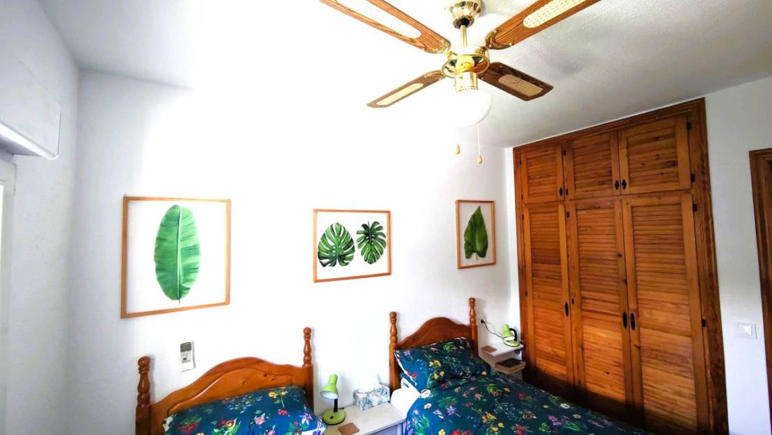 Sale - Apartment - Orihuela - Villamartin