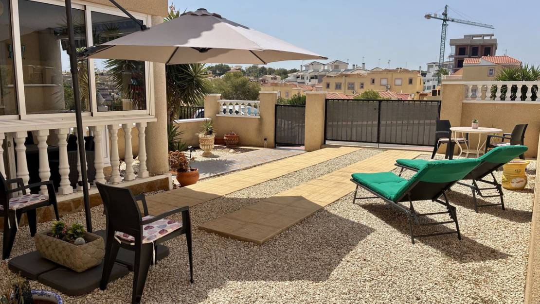 Sale - Apartment - Orihuela - Villamartin
