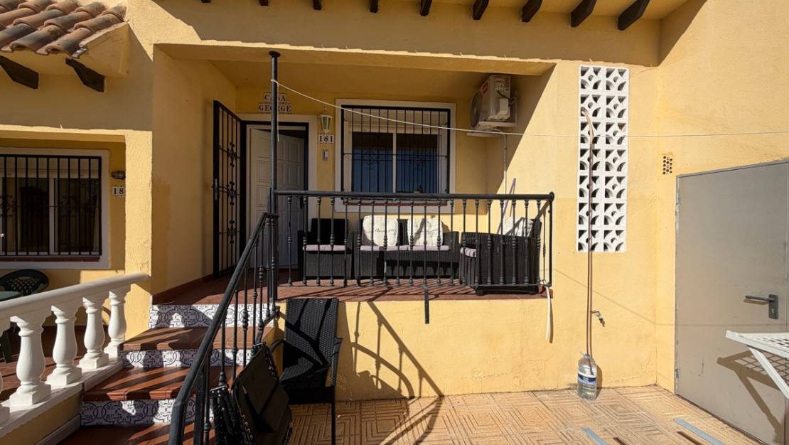 Sale - Apartment - Orihuela - Villamartin