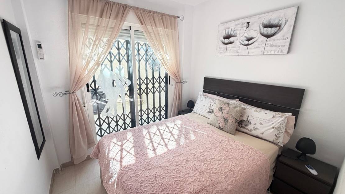 Sale - Apartment - Orihuela - Villamartin