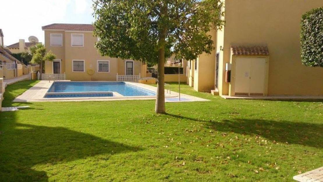 Sale - Apartment - Orihuela - Villamartin