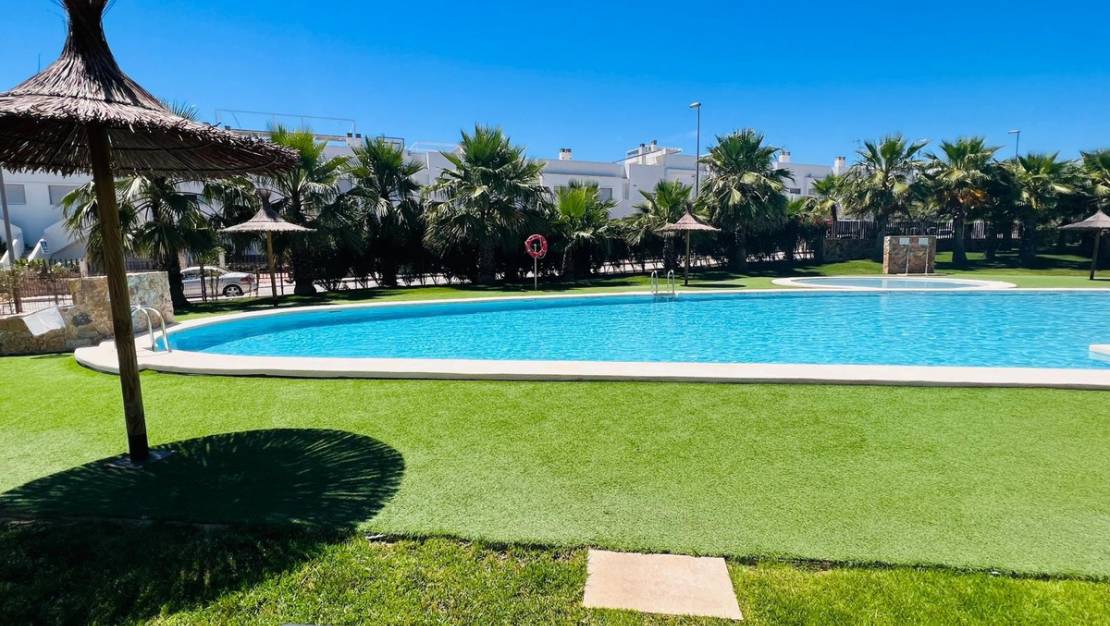 Sale - Apartment - Orihuela - Vistabella Golf