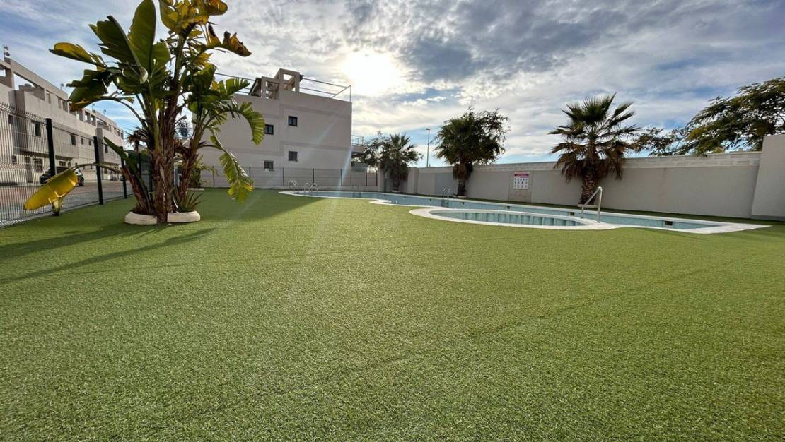 Sale - Apartment - Pilar de la Horadada - Pilar de la Horadada Centro