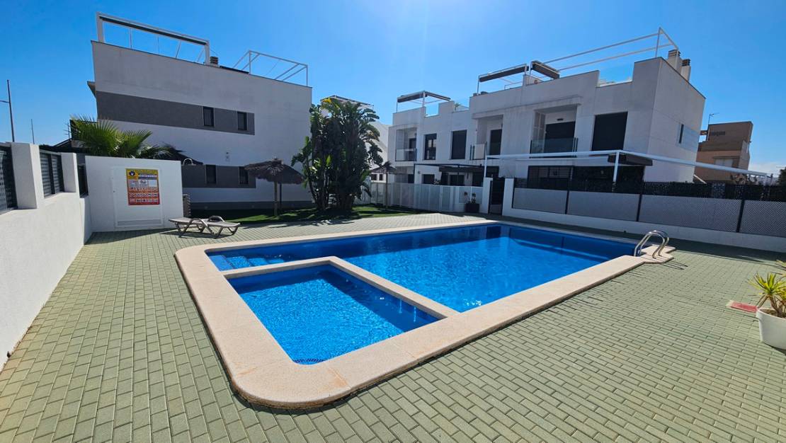 Sale - Apartment - Pilar de la Horadada - Pilar de la Horadada Centro