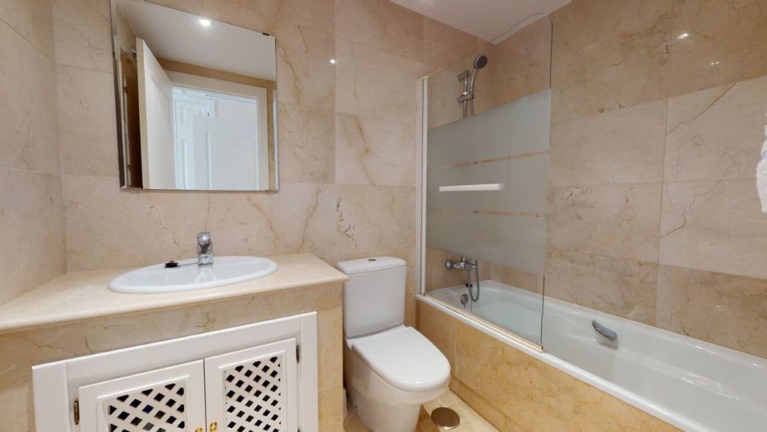 Sale - Apartment - Roda Golf