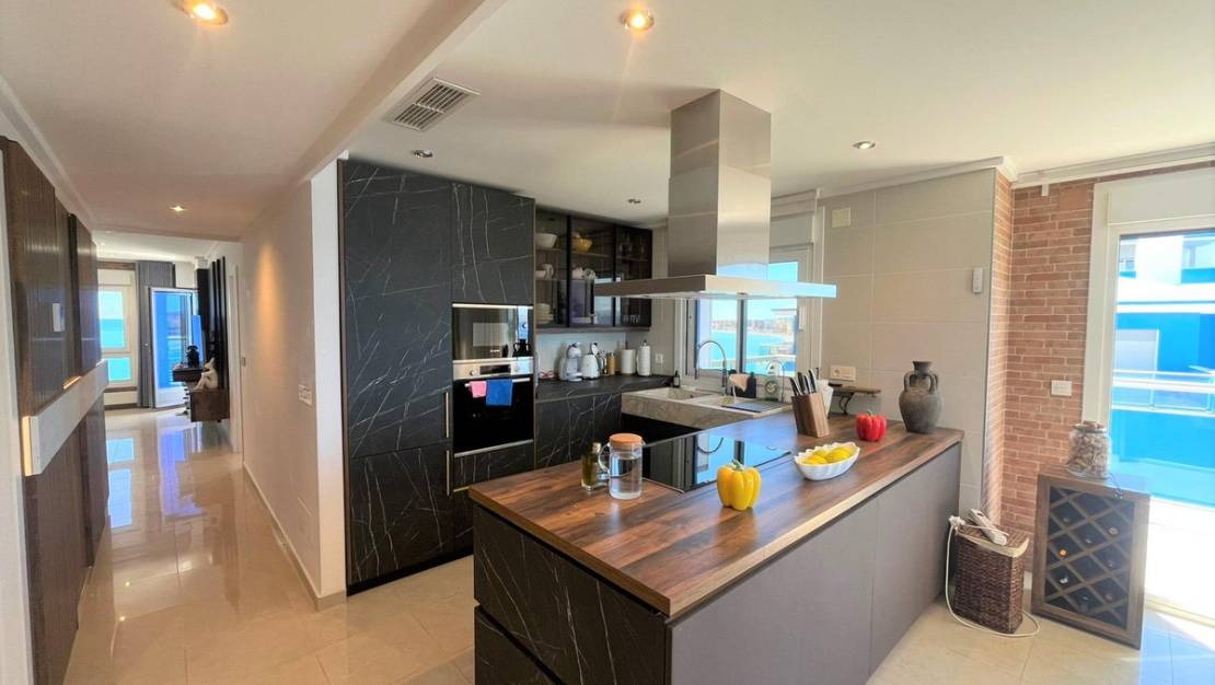 Sale - Apartment - San Javier - La Manga Del Mar Menor