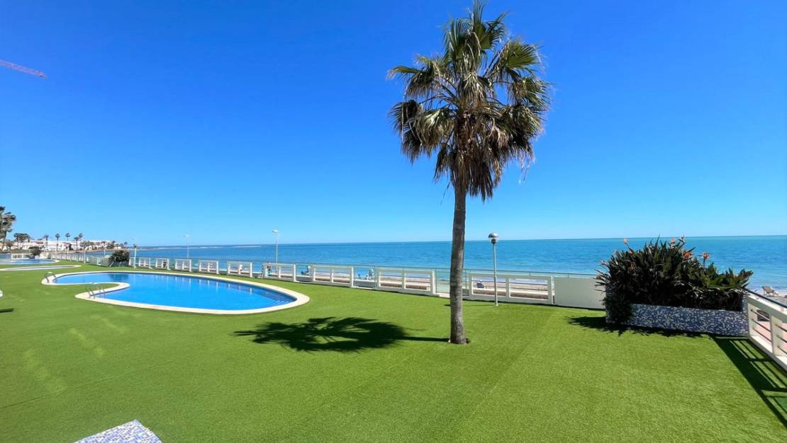 Sale - Apartment - San Javier - La Manga Del Mar Menor