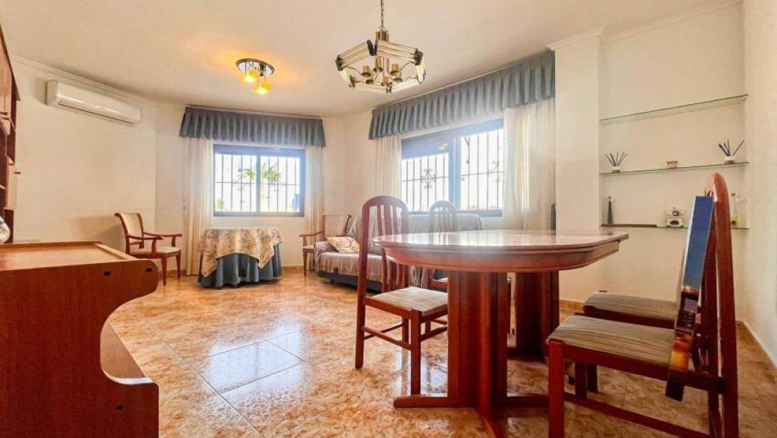 Sale - Apartment - San Miguel de Salinas - Pueblo