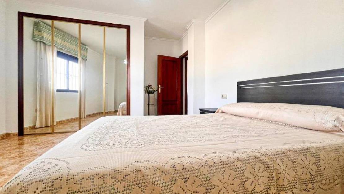 Sale - Apartment - San Miguel de Salinas - Pueblo