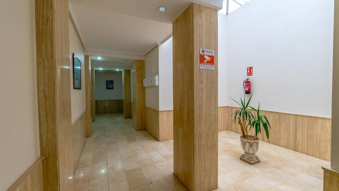 Sale - Apartment - Torrevieja - Acequion