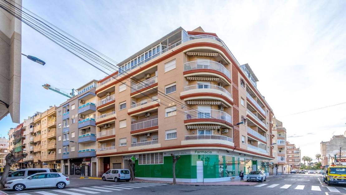 Sale - Apartment - Torrevieja - Acequion